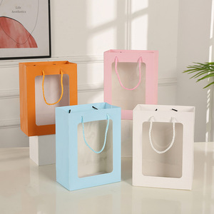 ถุงของขวัญใสแบบมีหน้าต่างสไตล์ <span class=keywords><strong>IG</strong></span> พร้อมหูหิ้วเชือก สำหรับอินฟลูเอนเซอร์ งานเทศกาล วันเกิด ร้านดอกไม้ บรรจุภัณฑ์กระดาษ - Product Image 1