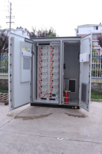 Gabinete de Almacenamiento de CC para Exteriores de Alta Tensión OEM, 100kwh, 200kwh, 215kwh, Industrial y Comercial, Batería de Litio Lifepo4 de 60kw, 100kw - Product Image 4