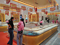 Présentoir à bijoux en MDF et verre de luxe Vitrine pour magasins de détail et centres commerciaux Comptoir pour salle d'exposition