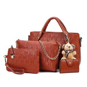 Lot de 4 sacs à main pour femmes en gros – Ensemble de sacs à bandoulière et sacs messager motif ours (quatre pièces) - Product Image 4