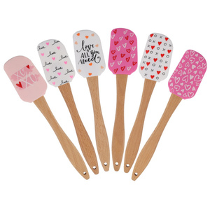 OEM Kitchen Baking Cute Flexible Cookie Silicone Cream Spatula with Wooden Handle