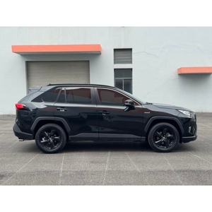 Voiture d'occasion 2023 <span class=keywords><strong>2024</strong></span> Toyota <span class=keywords><strong>RAV4</strong></span> 2.0L Essence SUV 5 Portes 5 Places Volant à Gauche Toit Ouvrant Faible Kilométrage Intérieur Noir Haute Performance - Product Image 5
