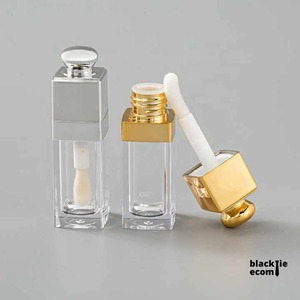 Offre Spéciale – Flacon de brillant à lèvres en plastique dépoli, rechargeable, vide, avec applicateur, disponible à la vente - Product Image 4