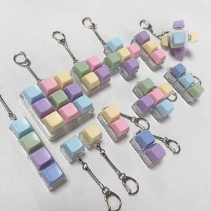 คีย์แคปอะคริลิคแบบกำหนดเองได้ ขายส่ง พร้อมส่ง มีสินค้าในสต็อก 2-9 ปุ่ม คีย์แคปแบบกดมีไฟ ของเล่นพวงกุญแจ - Product Image 2