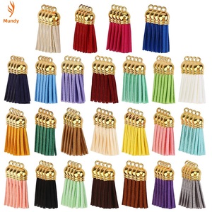 Breloques en velours coréen doux avec pompons 3,8 cm, lot en vrac pour la fabrication <span class=keywords><strong>de</strong></span> bijoux, la garniture <span class=keywords><strong>de</strong></span> rideaux et la <span class=keywords><strong>d</strong></span>écoration intérieure - Product Image 1