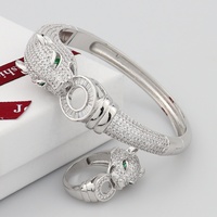 Ensemble de bijoux tendance avec bracelet et bague tête de léopard, en or 18 carats et zircon, motif panthère