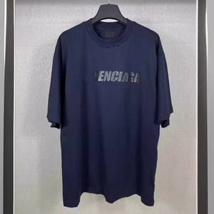Camiseta Paris 26 de Algodón de Alta Calidad, Transpirable, Duradera, de Marca de Moda, con Logotipo Clásico de Letras Agrietadas y Estampado Desgastado - Product Image 3