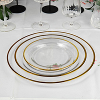 Assiettes de présentation de luxe modernes en verre transparent faites à la main avec motif incrusté d'or pour la décoration de mariages et de fêtes
