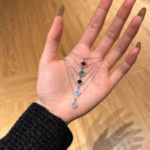 Collier pendentif en argent sterling 925 Dylam Elegance Design, trèfle à quatre feuilles porte-bonheur, zircone 5A, chaîne à maillons, pour femmes - Product Image 2