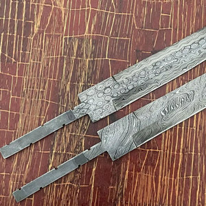 Cuchillo de Caza Profesional de Acero de Damasco Premium con Funda Personalizada para Acampar, Hacer Senderismo y Uso Diario al Aire Libre - Product Image 6