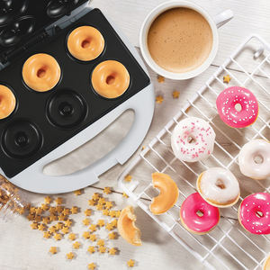 WINNING STAR <span class=keywords><strong>ST</strong></span>-2123 110V 750W Nouvelle conception pour usage domestique Machine à mini-donuts à 6 trous - Product Image 5