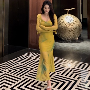 Women's Chiffon Slip Dress Set Blue Yellow Color Blocking Full Sleeve Breathable Summer Two Piece Elegant Fishtail Style - Product Image 2