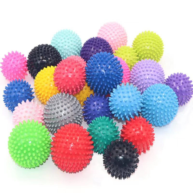 Heiß verkaufender physischer stacheliger Massage ball Tragbarer Fuß rücken muskel Tiefe Faszie Release Spiked Massager Roller Ball