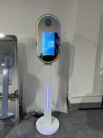 Drop Shipping Machine de cabine photo selfie interactive à écran tactile miroir de 13.3 pouces pour les fêtes ou les mariages