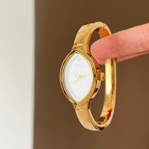 Reloj de Cuarzo Vintage con Brazalete de Hoja de Sauce, Exquisito, Elegante, Moderno y de Alta Gama, Estilo Tradicional Chino - Product Image 4
