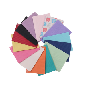 Стоматологические одноразовые водонепроницаемые нагрудники для пациентов с индивидуальной печатью, 2 слоя бумаги, 1 слой полиэтилен, для стоматологических клиник - Product Image 1