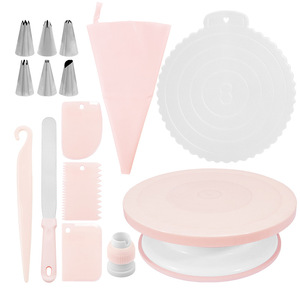 مجموعة قاعدة دوارة للكيك من البلاستيك، أدوات تزيين الكيك، طقم تزيين الحلويات، فوهات تزيين الكيك، مكشطة كريمة، ملعقة تقليب - Product Image 2