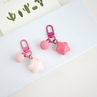 Porte-clés en résine étoile pentagramme mignon, porte-clés cœur lumineux pour filles, accessoires pour sac à dos, étui pour écouteurs et pendentifs, cadeaux pour couples