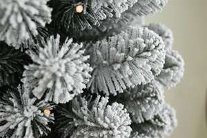 Árbol de Navidad Artificial Clásico de PVC Personalizado, Árbol de Navidad Artificial de Lujo para Exteriores - Product Image 3