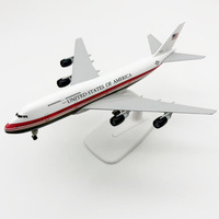 Modèle d'avion en métal moulé sous pression Boeing 747-200B Air Force One avec nouvelle livraison graphique, 20 cm, avec trains d'atterrissage
