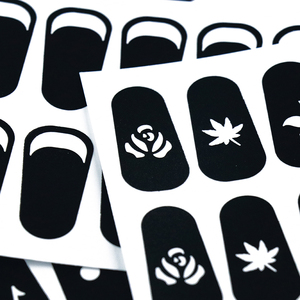 16 modèles de pochoirs pour nail art à l'<span class=keywords><strong>a</strong></span>érographe, autocollants pour des motifs amusants, décalcomanies pour <span class=keywords><strong>a</strong></span>érographe, ongles tendance, fournitures de manucure de salon - Product Image 3