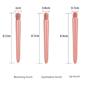 Ensemble de 5 pinceaux de maquillage portables de voyage, individuels, pour poudre libre, fard à paupières, lèvres et fond de teint, avec étui miroir pour le visage - Product Image 6