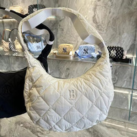 Sac coréen 2026 de grande taille, rembourré en duvet, en forme de nuage, à fermeture éclair, grande capacité, élégant, porté épaule ou croisé
