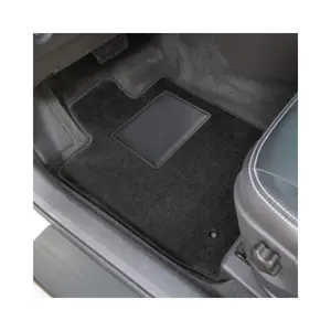 Tapis de voiture en polypropylène noir ignifuge compatible fabriqué en Italie Tapis de sol de voiture Tapis 4 pièces équipé de clips de fixation