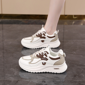 Calzado Deportivo Casual de Último Diseño que Mejora el Estilo al Caminar, Cómodo y Disponible para Exteriores y Campus - Product Image 6