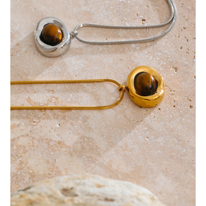 JINYOU 4939 Collar Vintage de Cadena de Serpiente de Acero Inoxidable Chapado en Oro con Colgante de Piedra Natural Ojo de Tigre de Forma Geométrica - Product Image 2