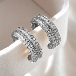 Pendientes de moda al por mayor, aretes de circonita brillante chapados en oro de 18 quilates, tipo ear cuff, para mujer, accesorios - Product Image 1