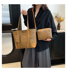 Sacs fourre-tout en cuir PU pour femmes, grands sacs à bandoulière, sacs à main écologiques tendance pour le printemps, l'été et l'automne, usage quotidien - Product Image 2