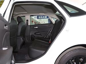 Chevrolet Monza 1.5 2024, <span class=keywords><strong>automobile</strong></span> Chevrolet Monza, essence 2024, 1.3 T, hybride léger, 1.5 L Turbo Cip Tashkent Monza - Product Image 5