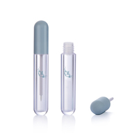 Vente en gros Brillant à lèvres en capsule de 6ml avec logo personnalisé bleu en caoutchouc Tube personnalisé avec pinceau