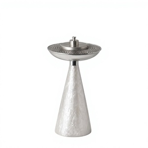 Quemador de Incienso Metálico Moderno de Lujo Hecho a Mano, Decorativo para el Hogar, Aromatizante Anti-Olores, Mabkhara - Product Image 1