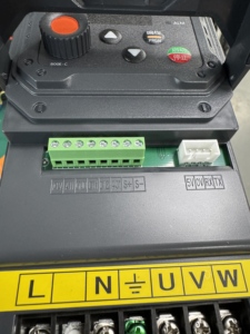 Variateur de fréquence triphasé 380V 1,5KW pour pompe de surpression de système d'alimentation en eau - Product Image 6