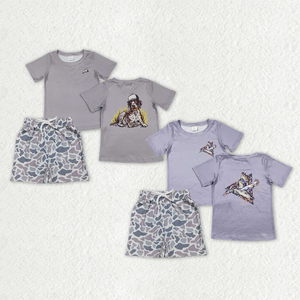 ชุดเสื้อผ้าเด็กผู้ชายลายพรางสำหรับล่าสัตว์ พร้อมกระเป๋าเสื้อและกางเกงขาสั้น - Product Image 1