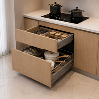 Ensemble d'îlots de cuisine modulaires en bois blanc brillant de luxe avec LED intégrées et évier pour appartement moderne
