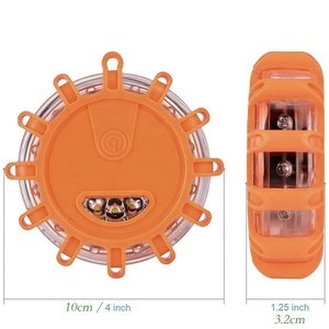 3 6 12 Pack LED Road Flares <span class=keywords><strong>Feux</strong></span> <span class=keywords><strong>de</strong></span> sécurité d'urgence <span class=keywords><strong>Feux</strong></span> clignotants stroboscopiques <span class=keywords><strong>Feux</strong></span> <span class=keywords><strong>de</strong></span> <span class=keywords><strong>signalisation</strong></span> à LED - Product Image 5