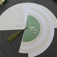 Carte de menu de mariage de luxe multicouche en forme d'éventail, découpée sur mesure, estampée à chaud, avec pompon, pour réception et banquet
