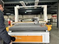 Plotter de Corte CNC Automático de Cama Plana para Papel Impreso, Cartón, Vinilo y Adhesivos
