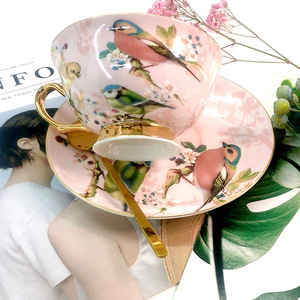 <span class=keywords><strong>2025</strong></span> Top bán sang trọng Thổ Nhĩ Kỳ ly cà phê chén trà chén đĩa chất lượng Trung Quốc Nhà cung cấp phong cách cổ điển xương Trung Quốc cup chiếc đĩa - Product Image 4