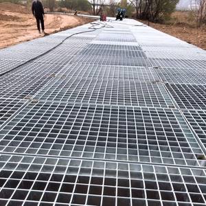 Panneaux de grille en acier galvanisé à chaud à <span class=keywords><strong>prix</strong></span> d'usine pour les caniveaux de drainage et la construction de bâtiments - Product Image 3