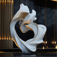 Sculpture circulaire moderne sur mesure en acier inoxydable poli, de forme spéciale, pour aménagement extérieur, avec support de production avancé