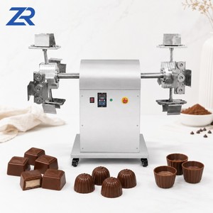 Moules à chocolat creux et machine à mouler le chocolat par rotation pour une fabrication efficace du chocolat - Product Image 1