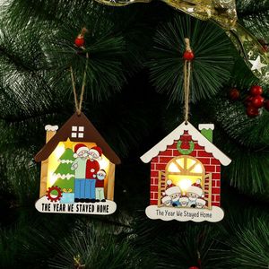 Décorations lumineuses en bois pour Noël : figurines de personnes âgées à suspendre au sapin – Décorations uniques à suspendre - Product Image 1