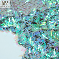 Tissu à paillettes Nanyee Textile en forme de clou, 18 mm, 100 % polyester, couleur vert olive irisé, pour vêtements de mariage