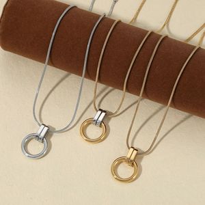 공장 도매 CE 인증 스테인리스 스틸 투톤 기하학적 링 펜던트 목걸이 - Product Image 1