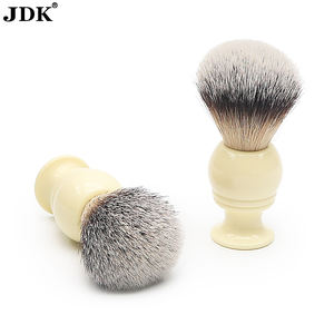 Pinceau à raser de haute qualité en poils de <span class=keywords><strong>blaireau</strong></span> pur avec manche en résine blanche, en promotion - Product Image 5