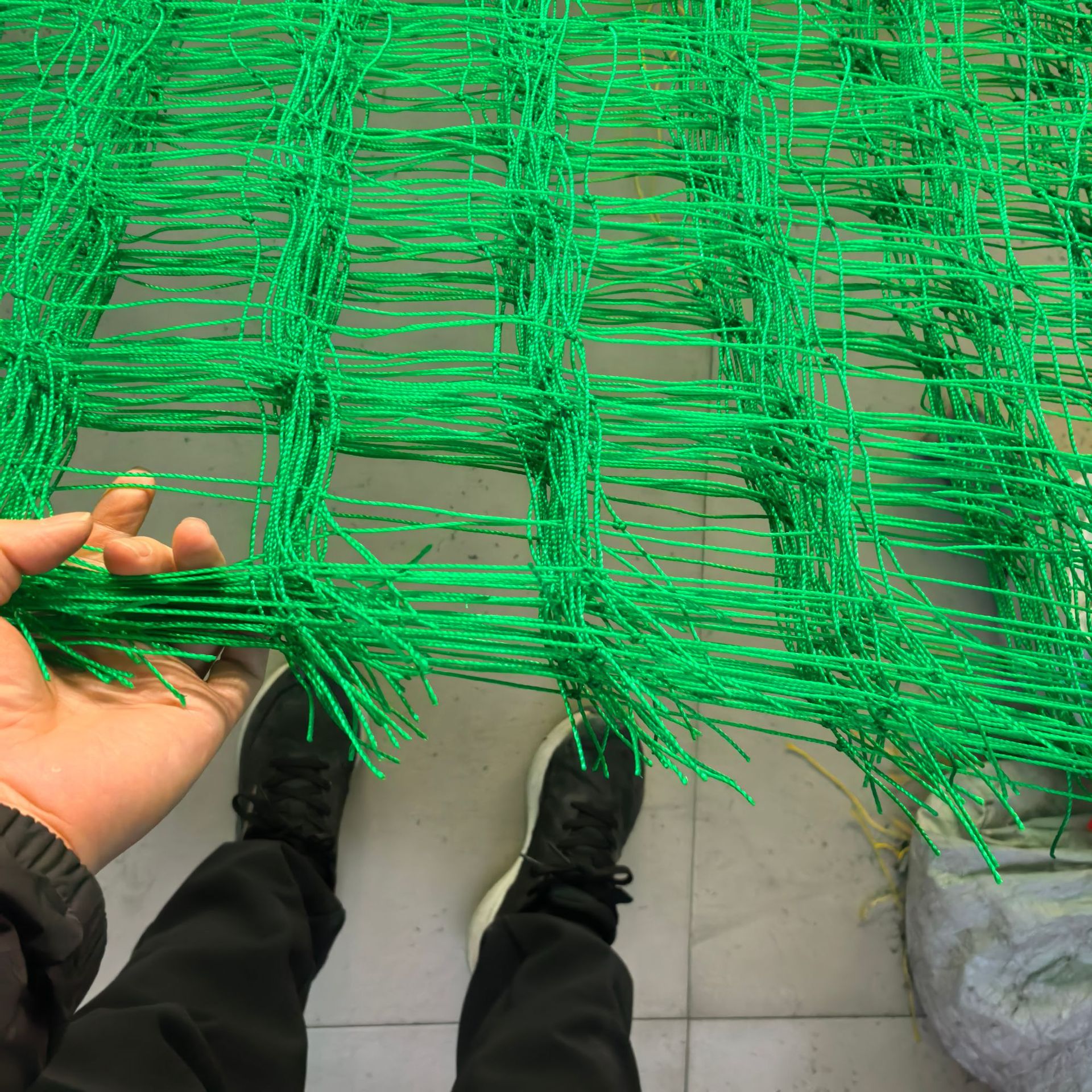 ตาข่ายสีเขียว 18 เส้น 10*10 ซม